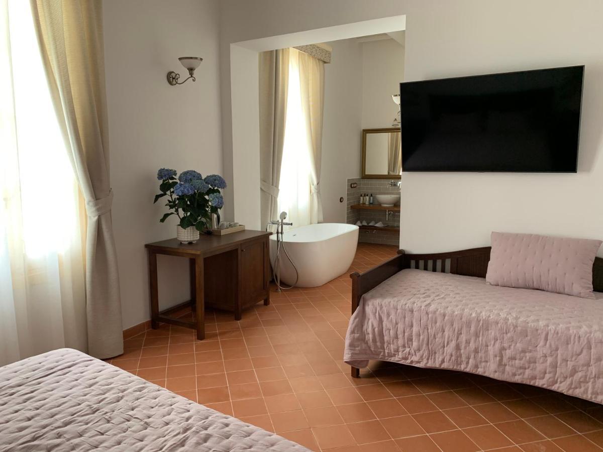 Seranova Luxury Hotel - Adults Only Сьюдадела Экстерьер фото